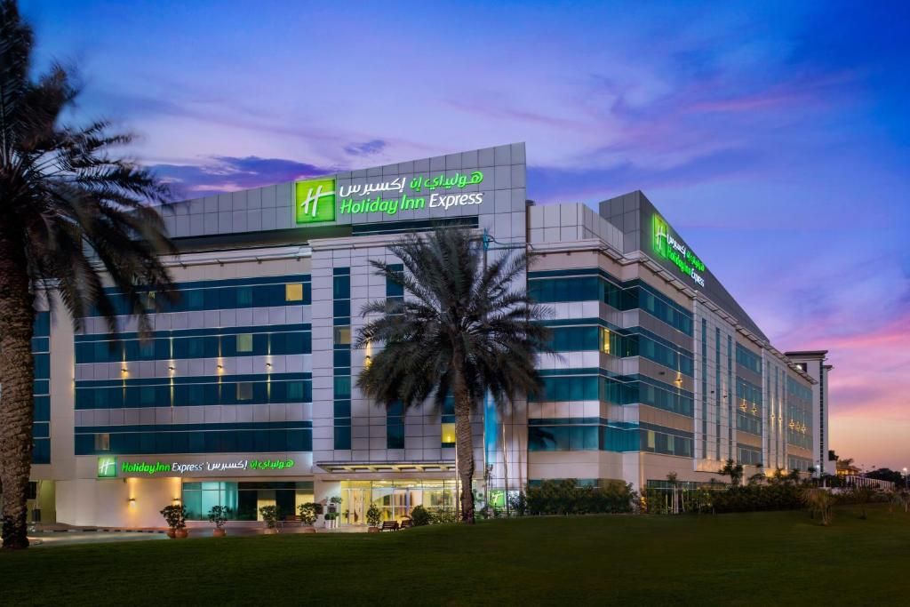 holiday inn express dubai airport 2 *