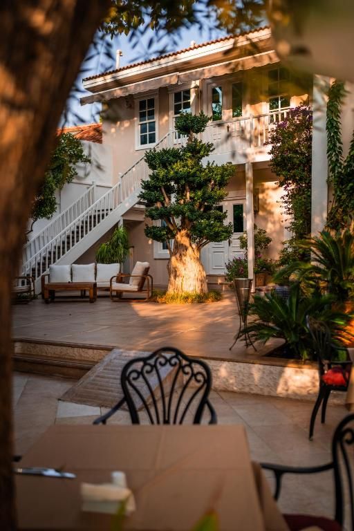 hotel photo