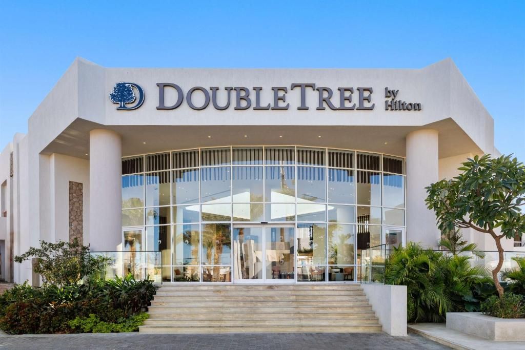 doubletree by hilton sharks bay resort (ex. hilton sharks bay) 4*