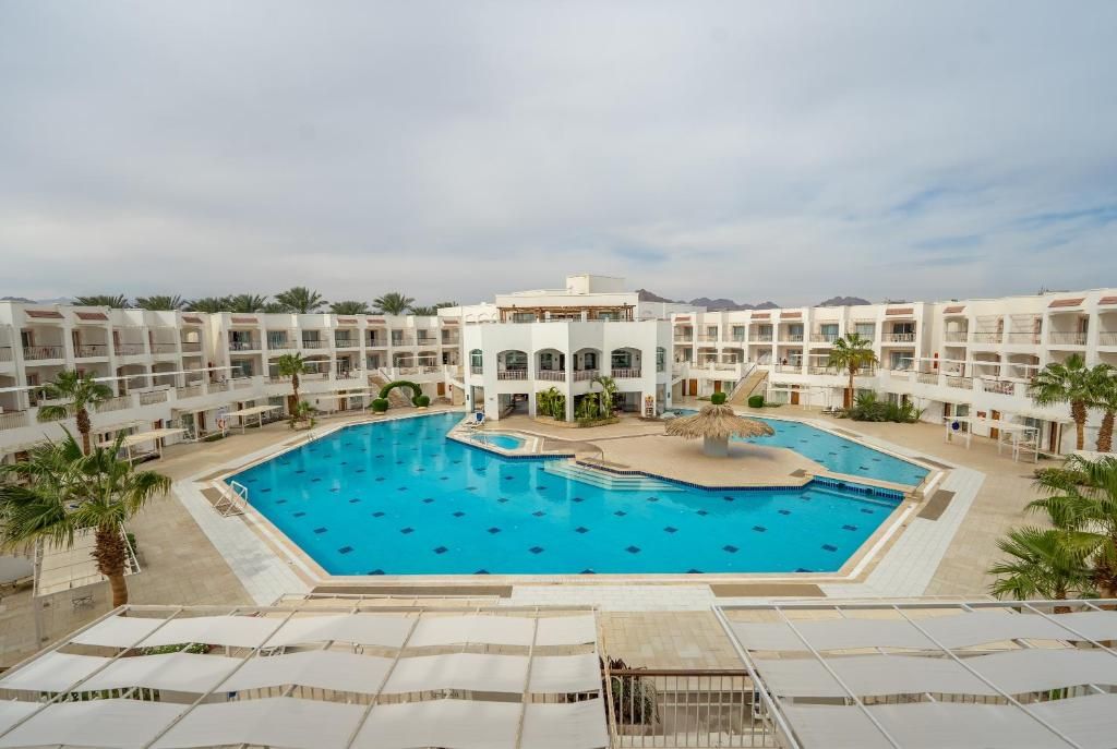 jaz neo sharks bay (ex. jaz sharks bay; sol y mar sharks bay) 4*