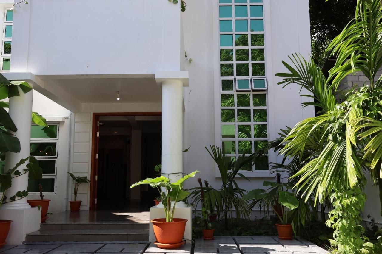 shams thodoo by lagoon villa thoddoo 4*