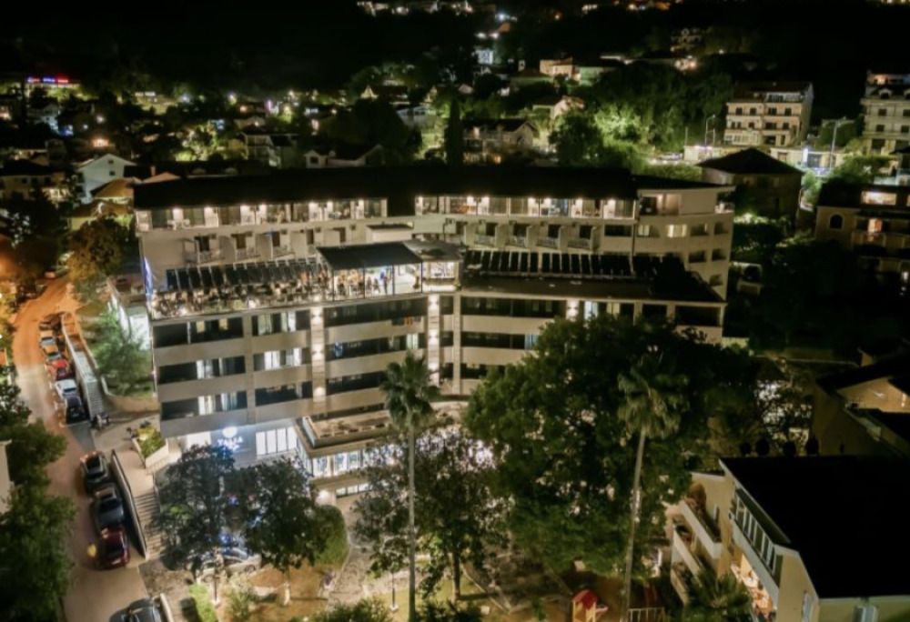 hotel photo