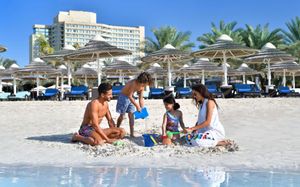 intercontinental abu dhabi 5*