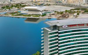 crowne plaza dubai festival city 5*