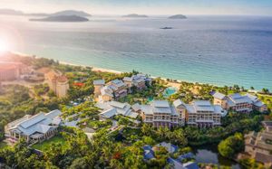 hilton sanya yalong bay resort & spa 5*