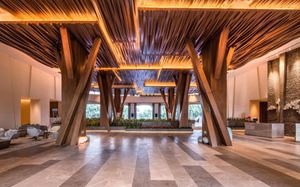 holiday inn resort sanya bay 5*