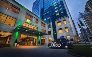 holiday inn 4*