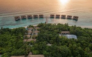 noku maldives resort & spa 4*