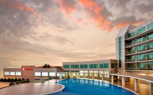 ramada by wyndham baku (ex. ramada baku) 5*