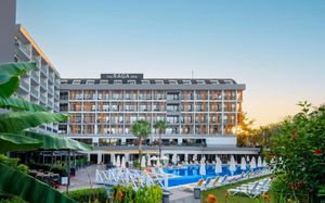 the raga side +16 fine dining 5*