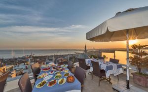 hotel daphne 4*