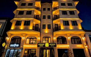 aristocrat batumi 3*