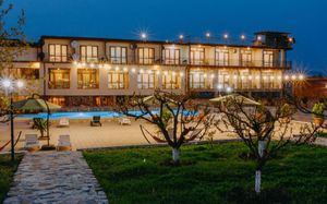 hotel & wine cellar arge 3*