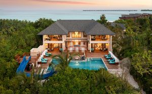 hideaway beach resort & spa 5*