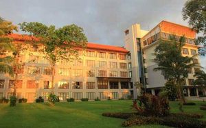 bintang flores 4*