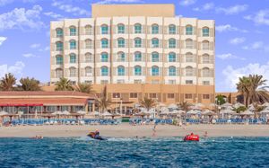 sharjah carlton hotel 4*