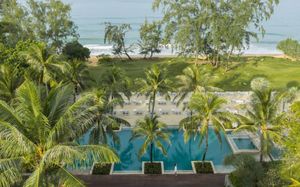 anantara mai khao phuket villas 5*
