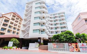 a-one pattaya beach resort 4*