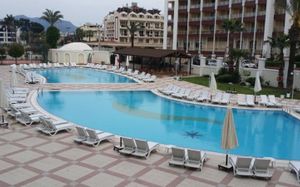 pineta park deluxe 4*