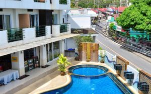 first residence 3*