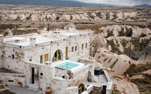 millstone cave suites hotel 4*