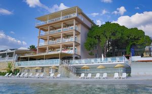 melis hotel 3*