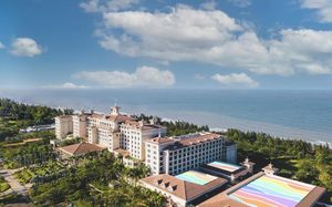 hilton haikou meilan 5*