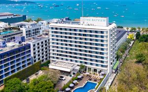 the bayview pattaya 4 *