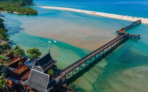 the hotspring beach resort & spa 3+ *