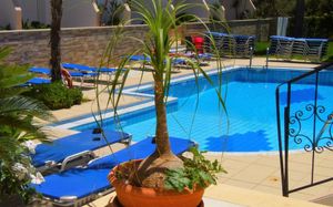 emerald hotel (malia) 3*