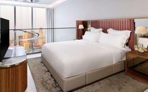 sls dubai hotel & residence 5*