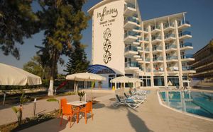 infinity beach hotel 4*