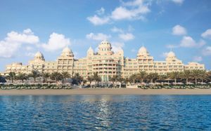 raffles the palm dubai 5*