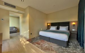 eleven inn 4*
