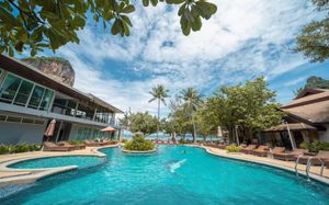 sand sea resort & spa 3*