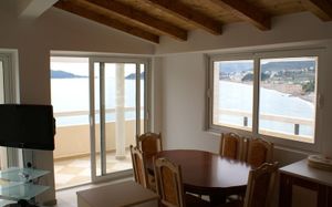 obala small hotel 3*
