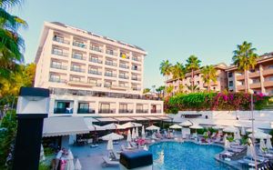 side zeugma (adults only +16) 4*