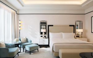 waldorf astoria doha west bay 5*