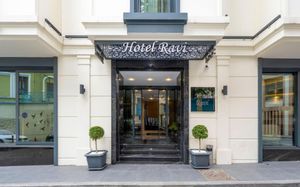ravi hotel 4*