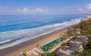 the seminyak beach resort spa 5*