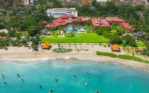 holiday inn baruna resort 5*