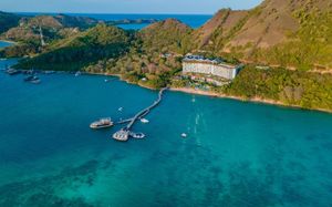 ayana komodo resort, waecicu beach 5*