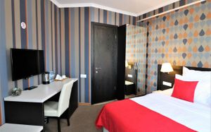 east gate boutique hotel 3*