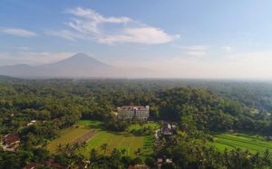 plataran heritage borobudur and convention center 5*
