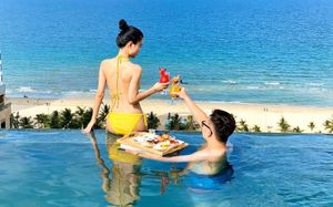 santa luxury hotel danang 4*