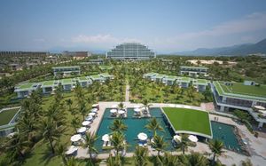 riviera deluxe cam ranh aqua park resort 5*