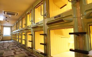 shinjuku kuyakusho-mae capsule hotel 1*