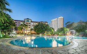 huayuan hot spring seaview resort sanya 4*
