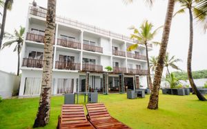 moi induruwa by dbi 4*