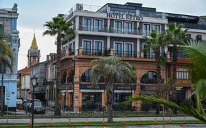 hotel retro batumi 4*